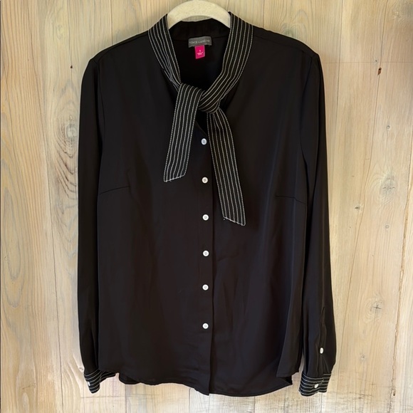 Tops - Vince Camuto Blouse Size S